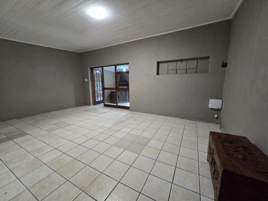 Commercial Property for Sale in Theescombe Eastern Cape